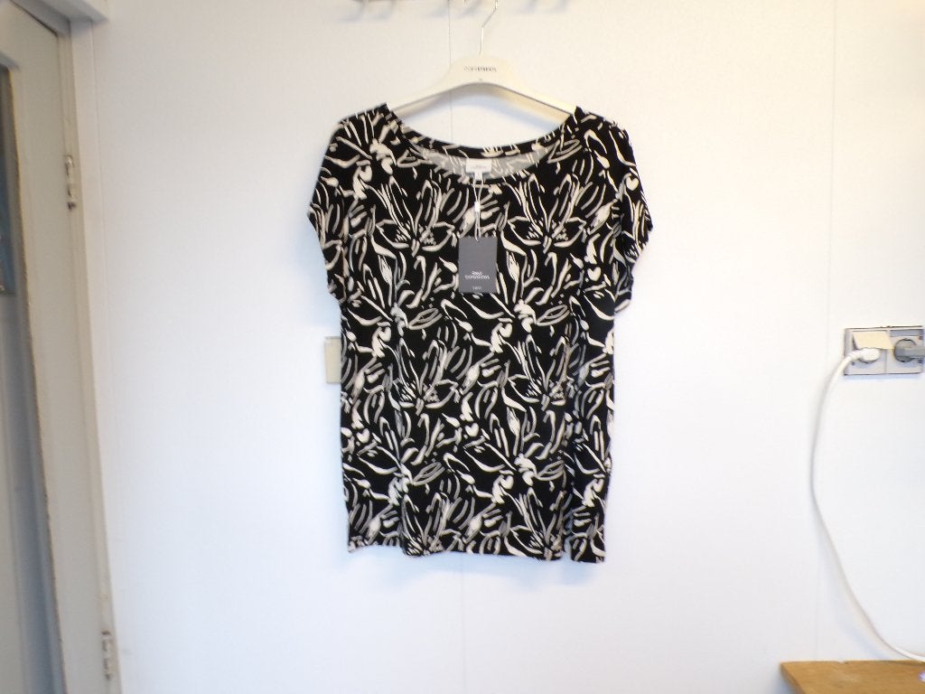 Zwart/offwhite top Only Carmakoma M - 46/48 nieuw! (2x), Kleding | Dames, Grote Maten, Zwart, Nieuw, Nvt, Nvt