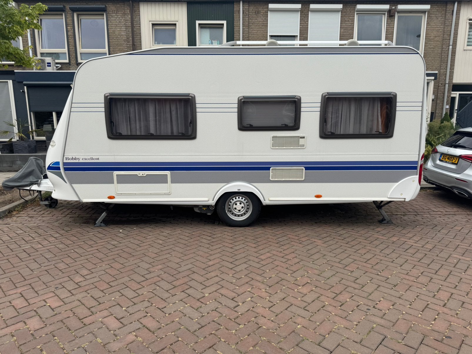 Hobby Excellent UFE 460, Caravans en Kamperen, Rondzit, Hobby, Frans bed, Particulier