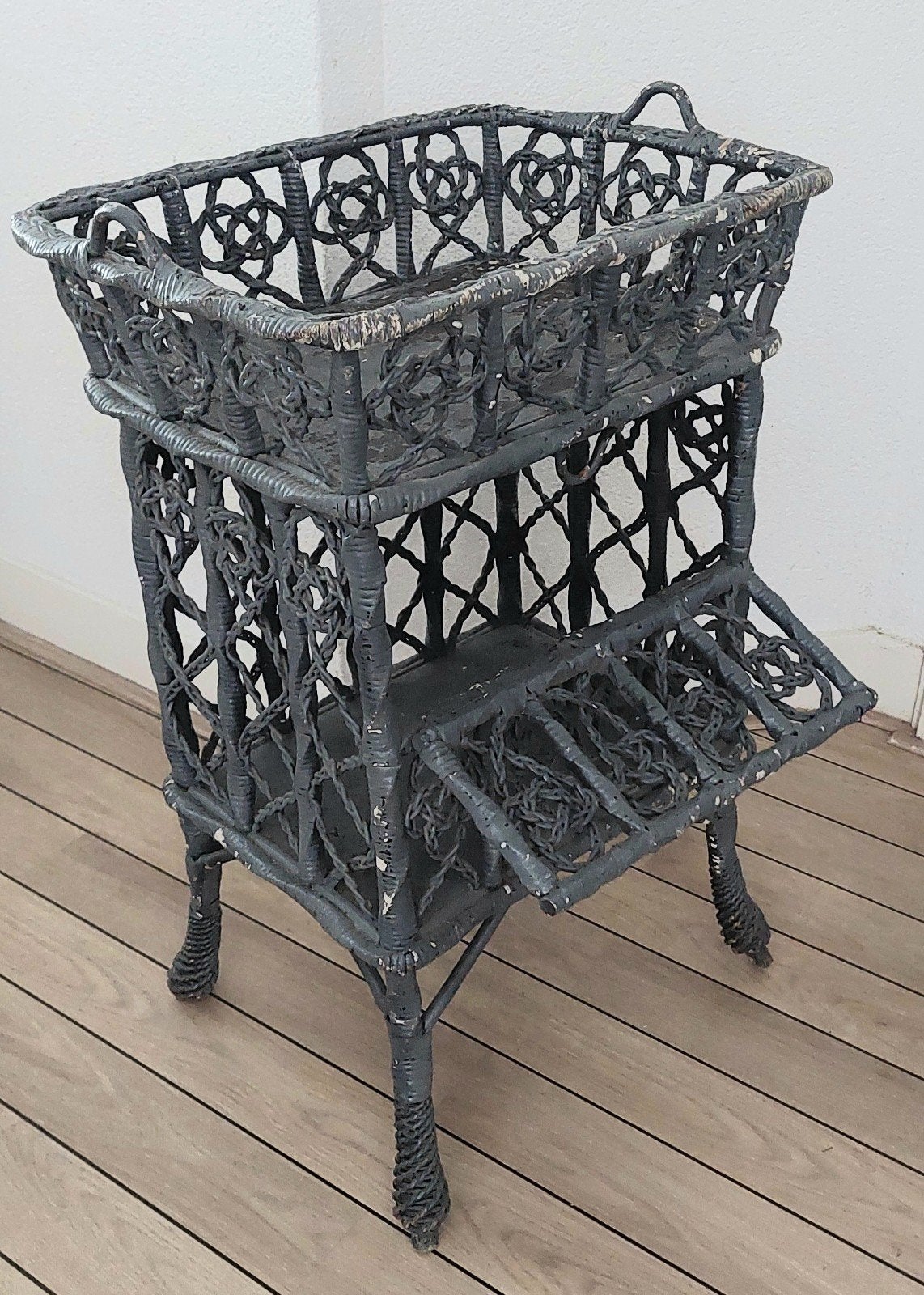 Antieke 19e Eeuwse Franse Plantenstandaard van Wilgentenen, Antiek en Kunst, Antiek | Woonaccessoires, Ophalen