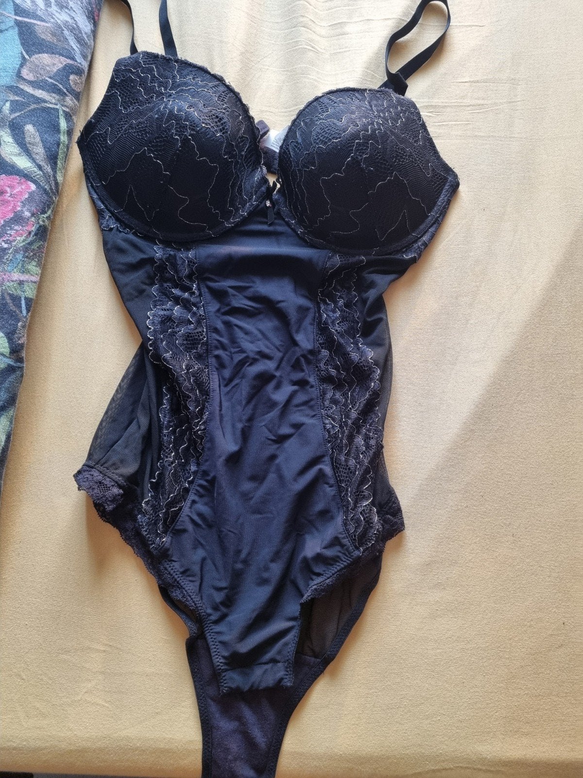 Zwarte kanten body met beugelbeha M, Onbekend, Ophalen, Zwart, Body of Korset