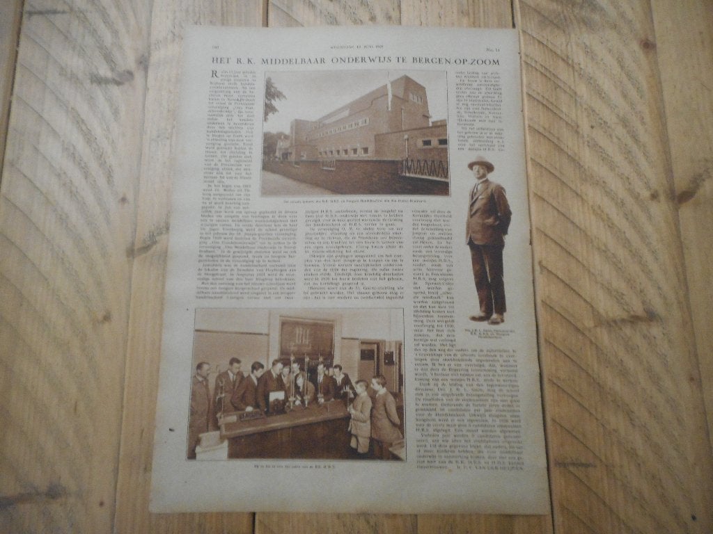 Bergen op Zoom. Middelbaar Onderwijs. H.B.S. 1928., Ophalen of Verzenden, 1920 tot 1940, Nederland, Knipsel(s)