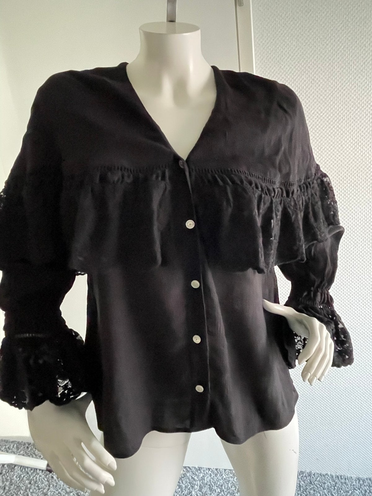 By malene birger blouse met kant maat 36, ., Zwart, Ophalen of Verzenden, Zo goed als nieuw