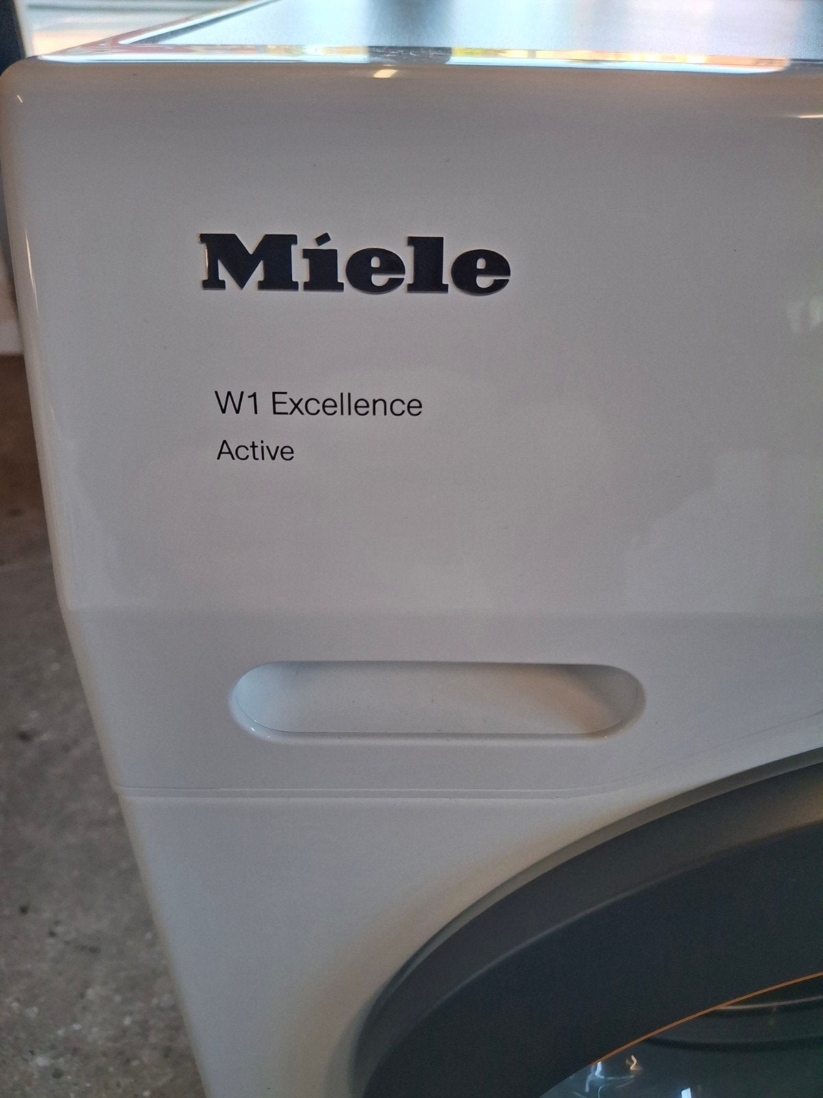 Miele W1 Excellence Active Wasmachine Zo goed als nieuw, Info@miele.com, Carl-Miele-Straße 29, 33332 Gütersloh, Germany, Energieklasse A of zuiniger