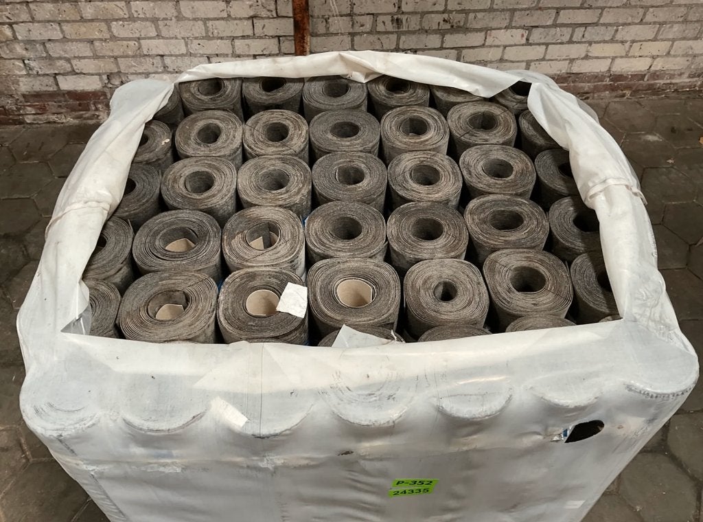 Nieuw 42 rollen Aquaplan bitumen onderlaag dakleer 8x1 meter, Doe-het-zelf en Verbouw, Dakpannen en Dakbedekking, Overige materialen