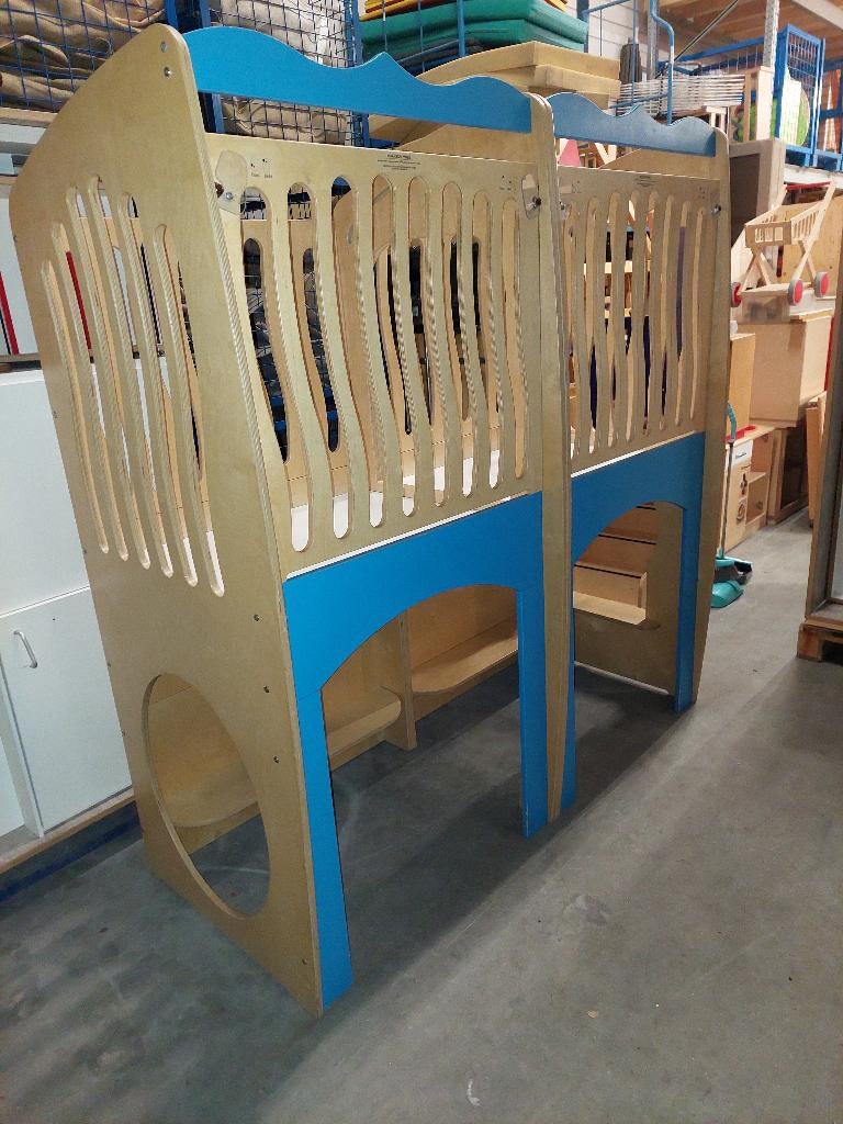 De Esdoorn hoge duobox / dubbele box met bankjes /KDV-box, Kinderen en Baby's, Boxen, Ophalen of Verzenden, Zo goed als nieuw