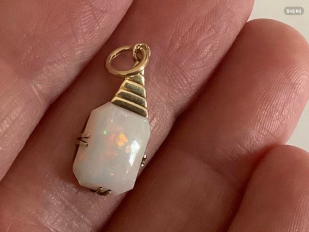 Vintage gouden kettinghanger hanger Australiche Opaal 14 k, Overige voorstellingen, Verzenden, Zo goed als nieuw, Met edelsteen