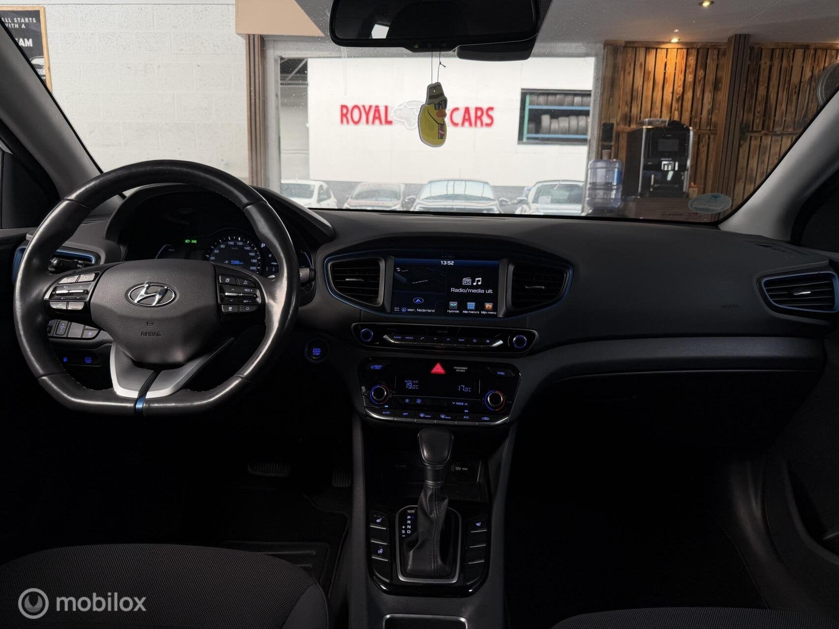 Hyundai IONIQ 1.6 GDi Bleu-Drive| Navigatie | Camera| Lane A, Gebruikt, Stoelverwarming, Bedrijf, IONIQ