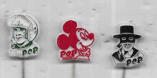 3 STRIP SPELDEN P.E.P. MICKEY MOUSE EN ZORRO, Ophalen of Verzenden, Gebruikt, Overige onderwerpen, Speldje of Pin