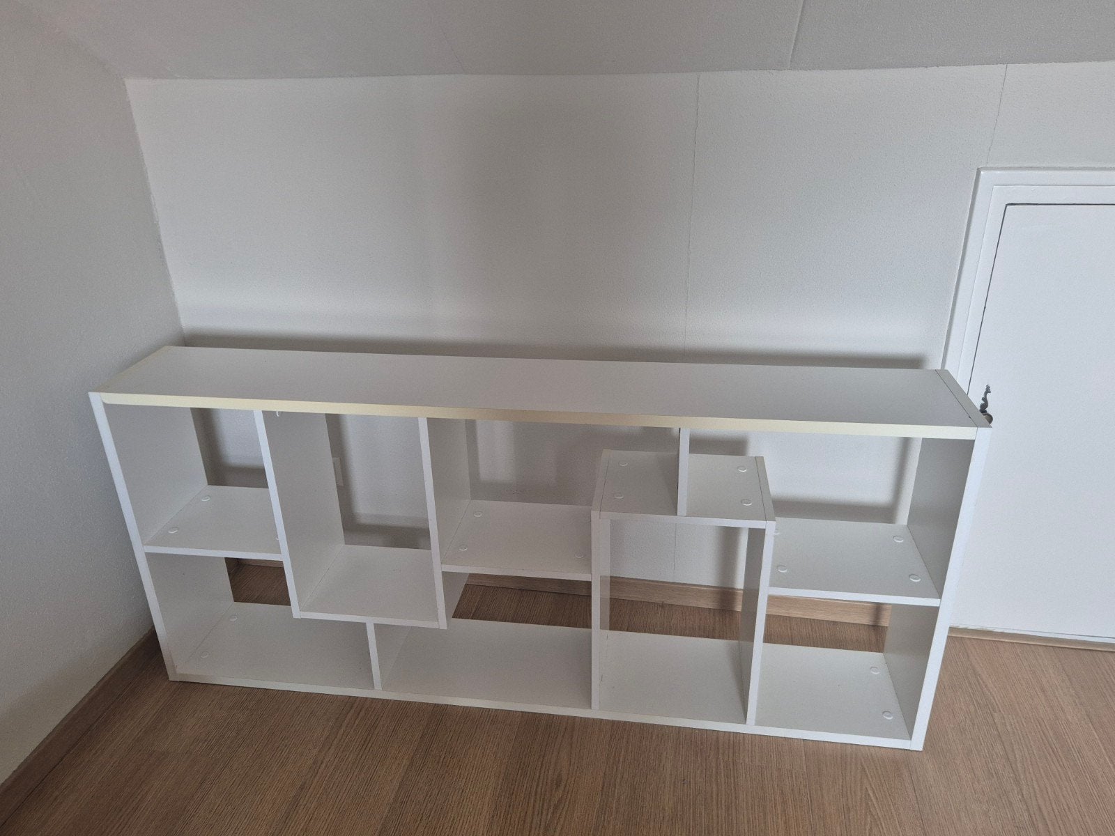 Wit vakkenkastje, staand of liggend te gebruiken, Ophalen, Met plank(en), Gebruikt, Modern, functioneel