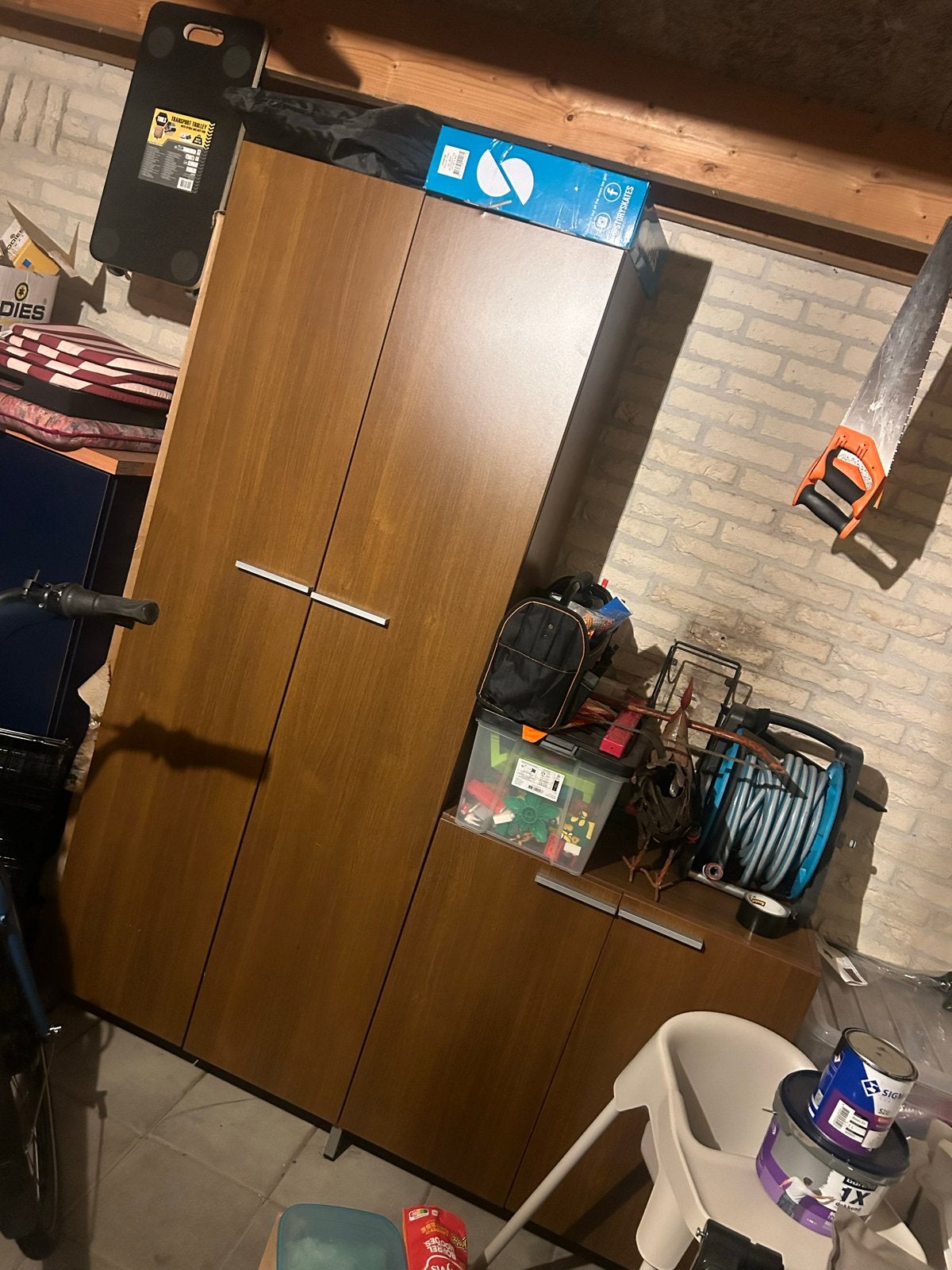 Bruine kast - Ideaal voor garage of berging (200x160 cm), Ophalen, Gebruikt, 200 cm of meer, 150 tot 200 cm