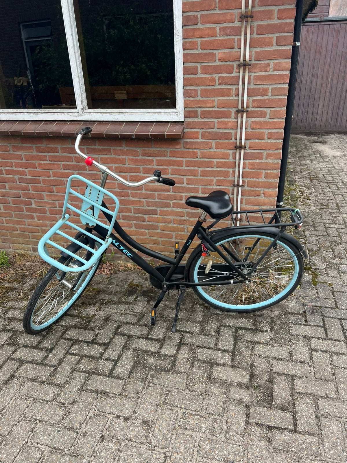 Fiets met rekje, Fietsen en Brommers, Fietsen | Dames | Omafietsen, Ophalen, Gebruikt, Terugtraprem