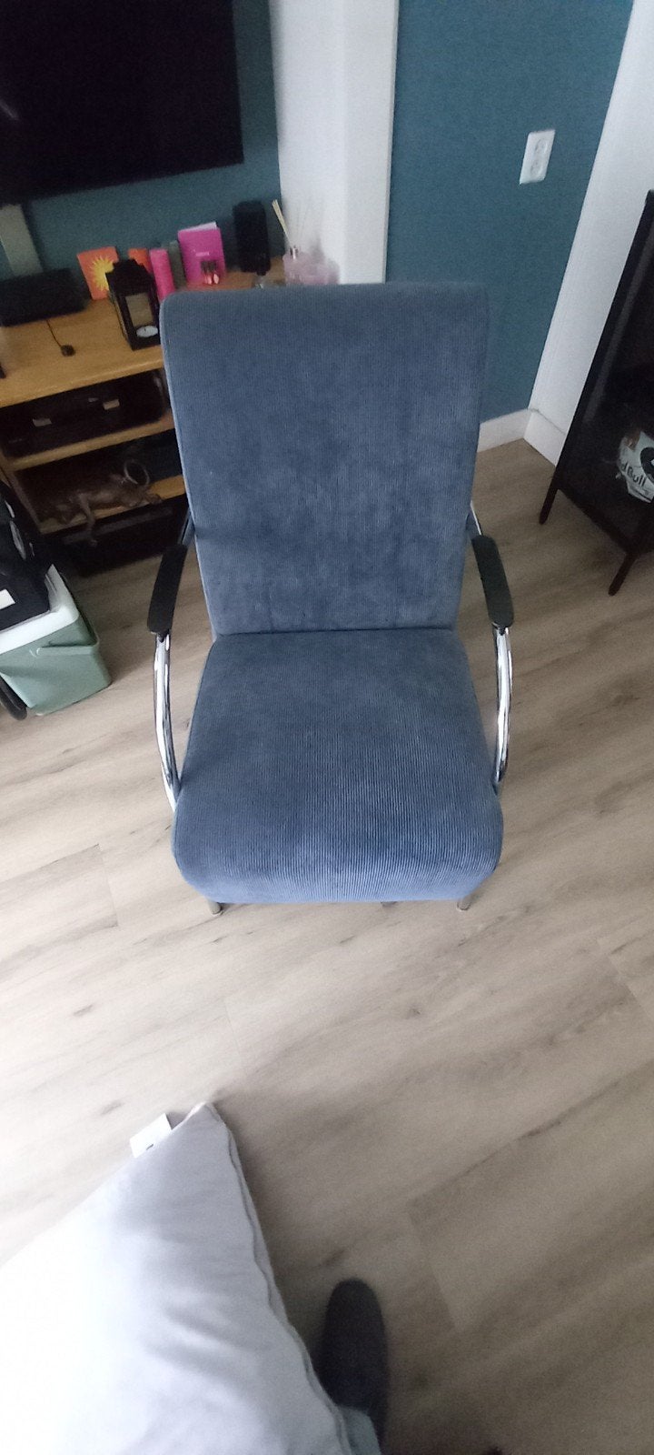 Mooie blauw grijse woood Halifax relax stoel, Huis en Inrichting, Fauteuils, Ophalen, Zo goed als nieuw, 75 tot 100 cm, 50 tot 75 cm