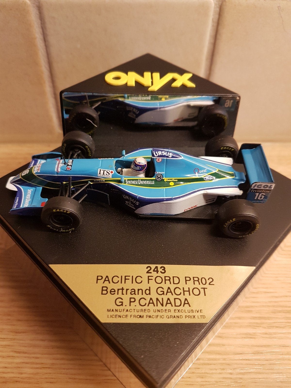 F1 pacific ford pr02 Bertrand gachot Gp Canada 1995, Ophalen of Verzenden, Zo goed als nieuw, Auto, Overige merken