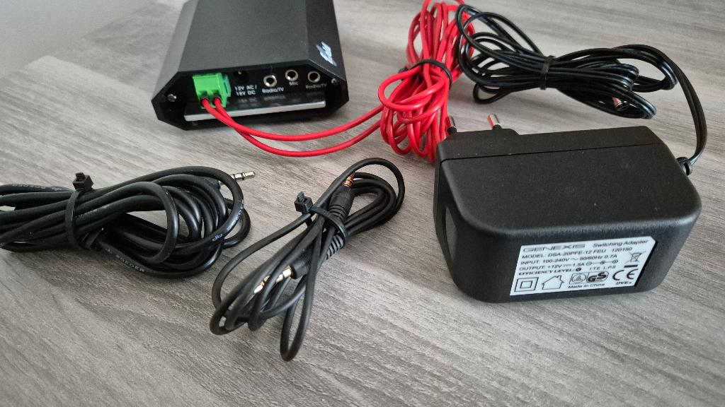 field ringleiding, Audio, Tv en Foto, Versterkers en Receivers, Ophalen, Gebruikt, Minder dan 60 watt, Overige merken