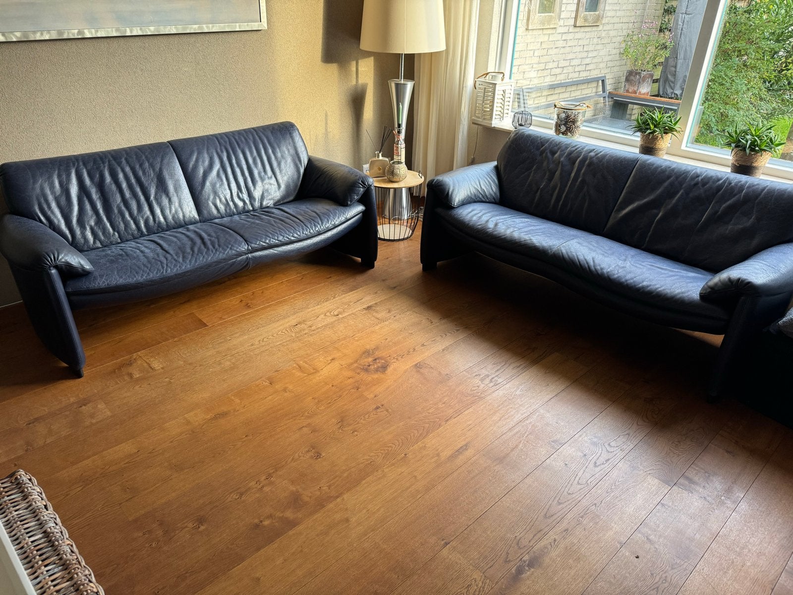 2x Leolux Bora 2.5 zits donkerblauwe leren banken, Ophalen, Gebruikt, 150 tot 200 cm, Driepersoons
