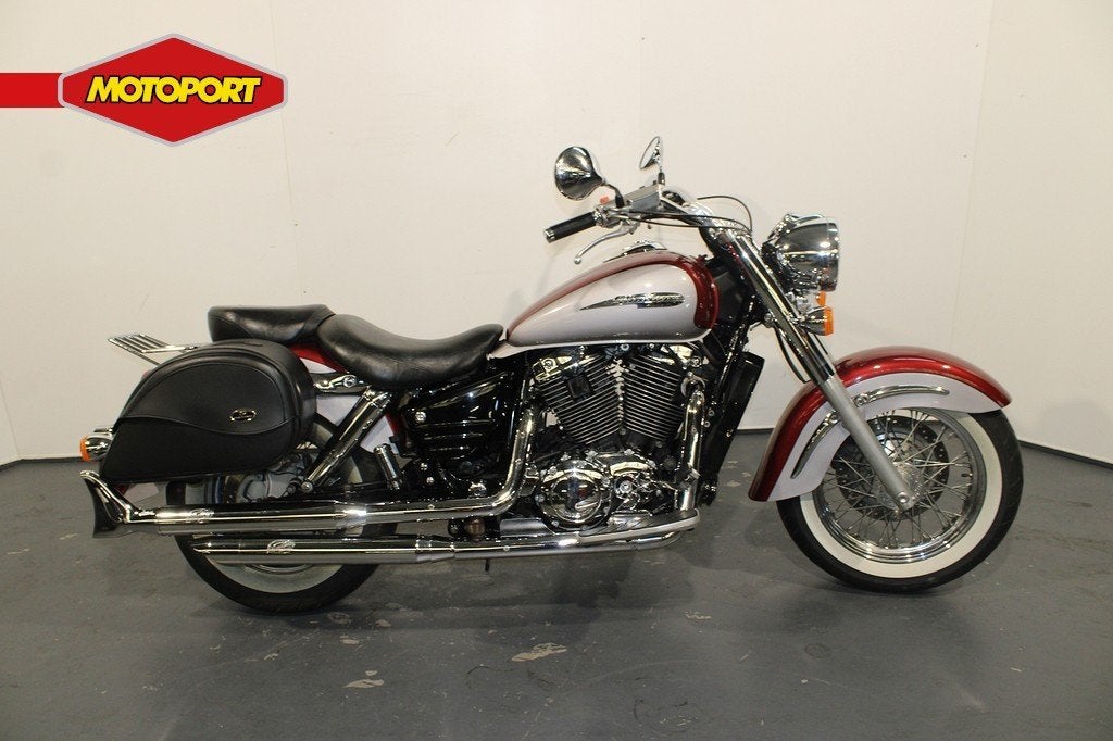 Honda VT 1100 C3 Shadow (bj 1999), Chopper, Mc.benelux@honda-eu.com, Doornveld 180
B-1731  Zellik, BE, Gebruikt
