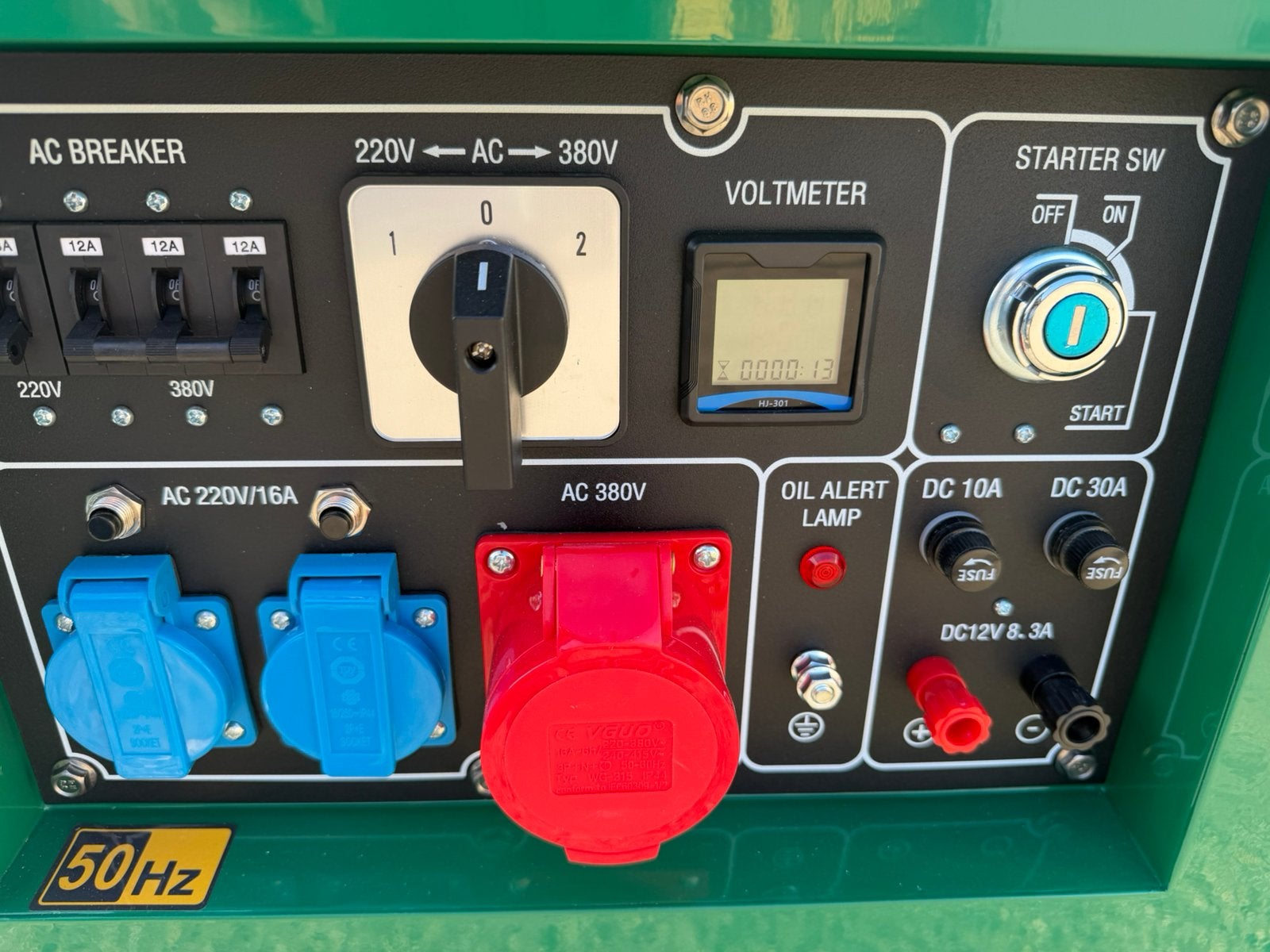 Jungwille JW12000-T3 Diesel Generator – 12 kVA – 3-fase, Ophalen, Dieselolie, Geluidgedempt, Nieuw