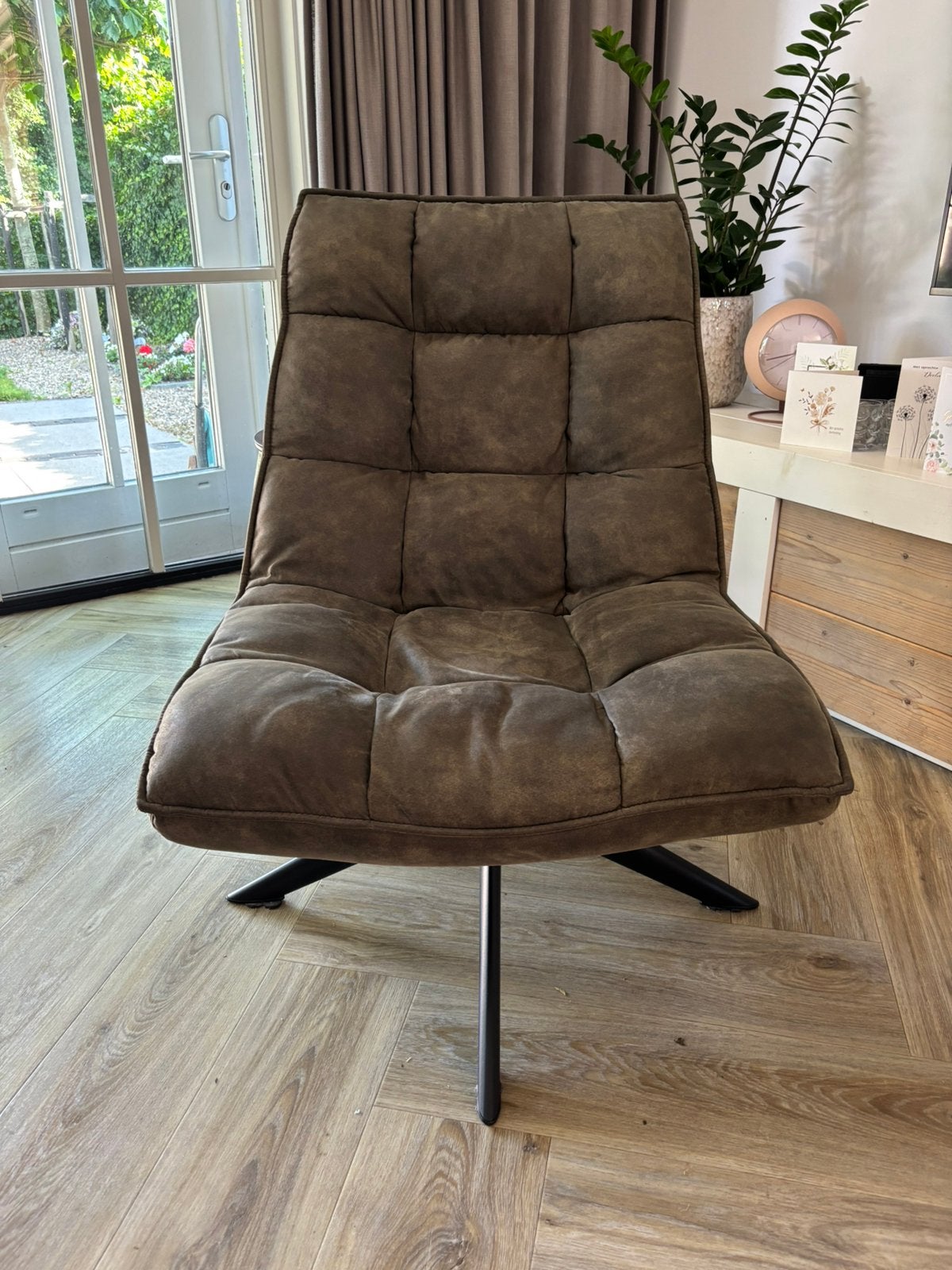 Woood draaifauteuil, Ophalen, Minder dan 75 cm, Leer, Zo goed als nieuw
