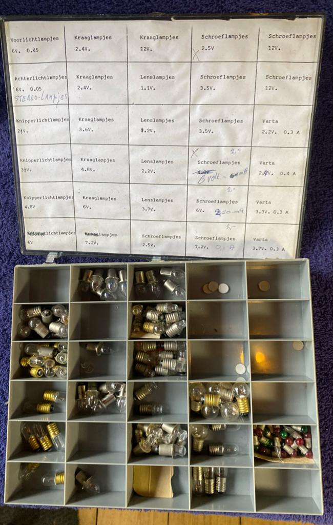 Diverse lampjes collectie, Auto-onderdelen, Ophalen of Verzenden, Gebruikt, Universele onderdelen