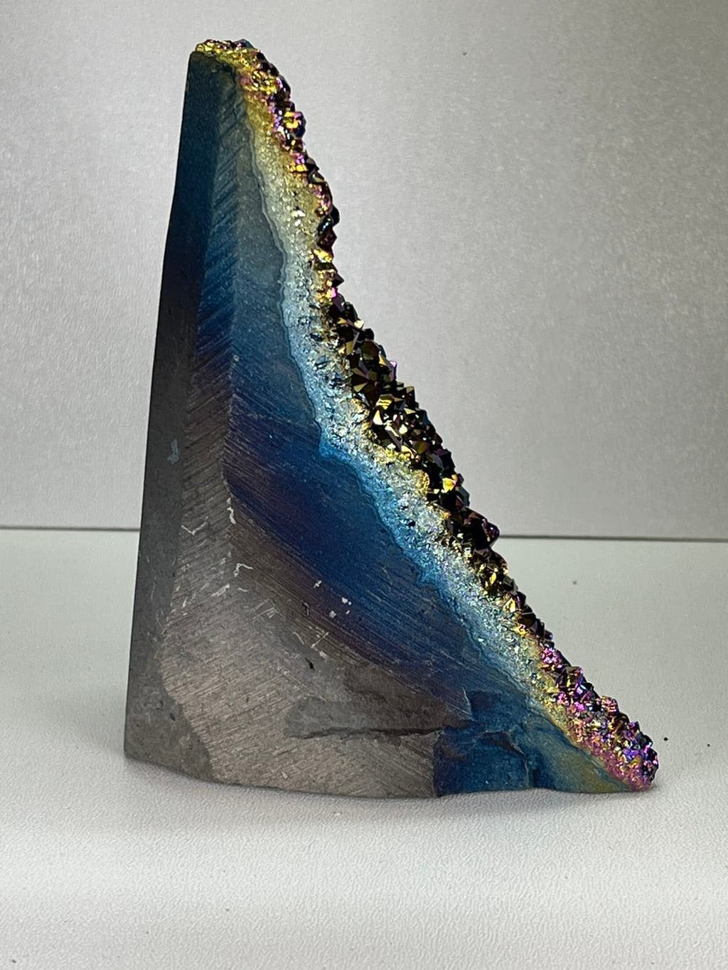 Titanium rainbow kwarts cluster, Verzamelen, Ophalen of Verzenden, Mineraal