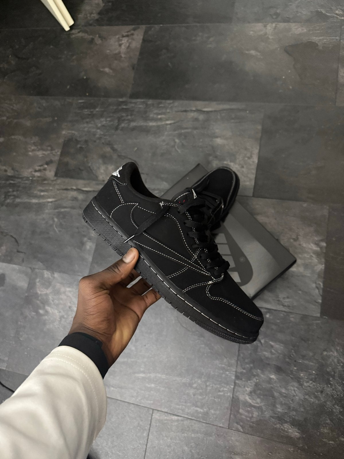 Nike Air Jordan 1 Low Travis Scott Phantom Black, Ophalen of Verzenden, Zo goed als nieuw, Zwart, Sneakers of Gympen