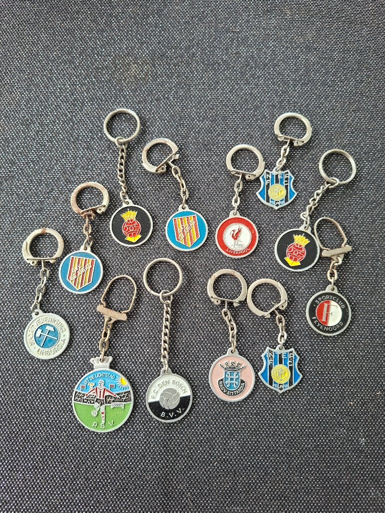 Voetbal sleutelhangers, Ophalen of Verzenden, Sport