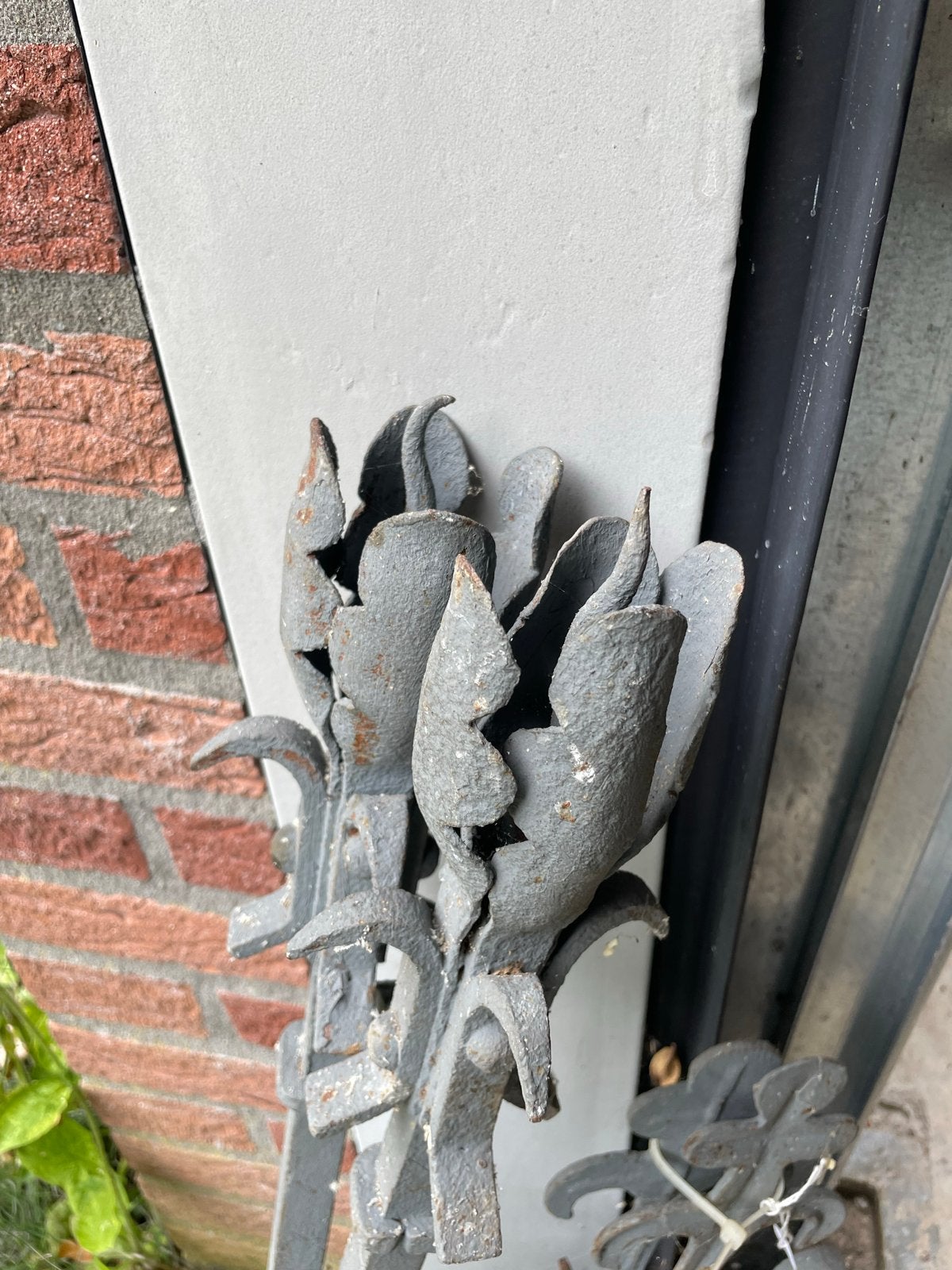 Decoratieve smeedijzeren hekwerkdelen, Ophalen