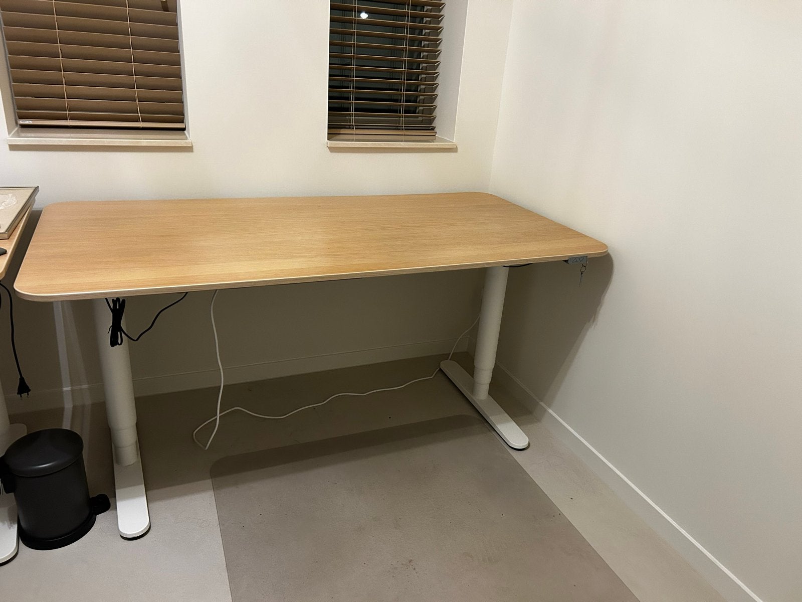 Ikea Bekant zit-sta bureau 160x80cm met verwarmingspaneel, Huis en Inrichting, Ophalen, Zit-sta bureau, Elektrisch, Spaanplaat of MDF
