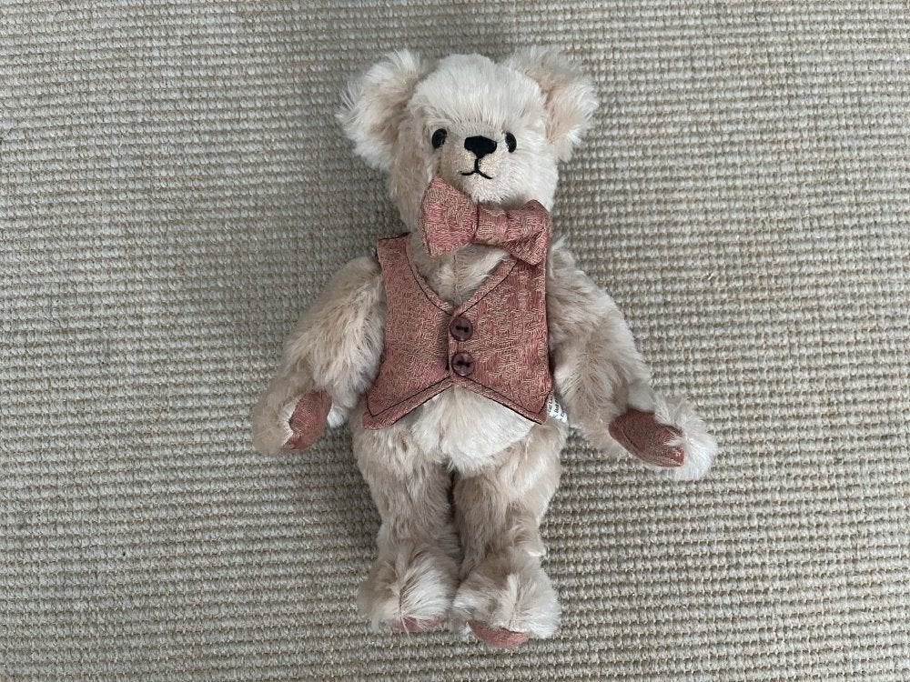 The English Teddy Bear Company "Chelsea" handgemaakt, Ophalen of Verzenden, Gebruikt, Stoffen beer, Overige merken