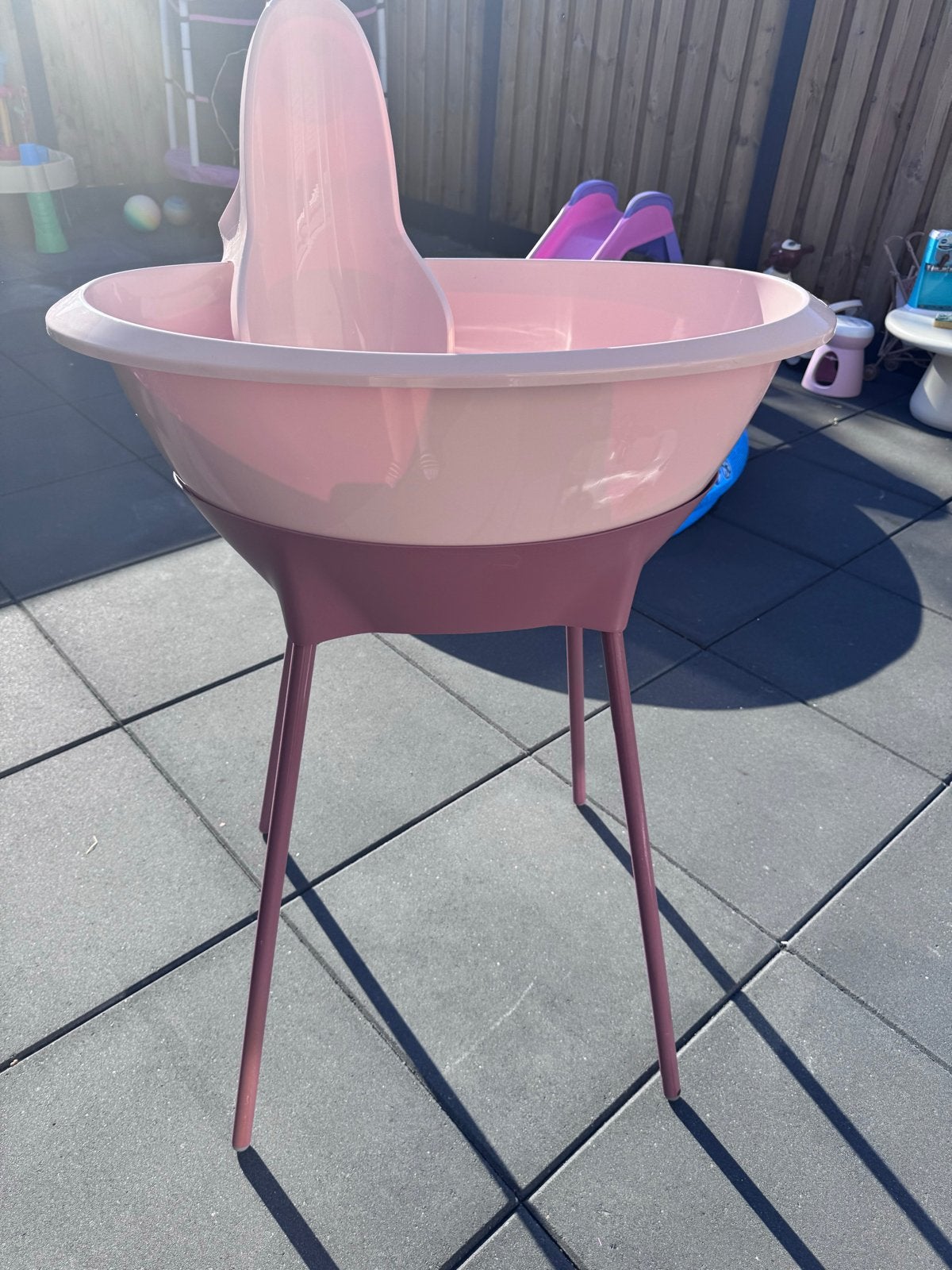 Luma Babybadje met standaard - Roze, Overige merken, Ophalen of Verzenden, Zo goed als nieuw, Badje