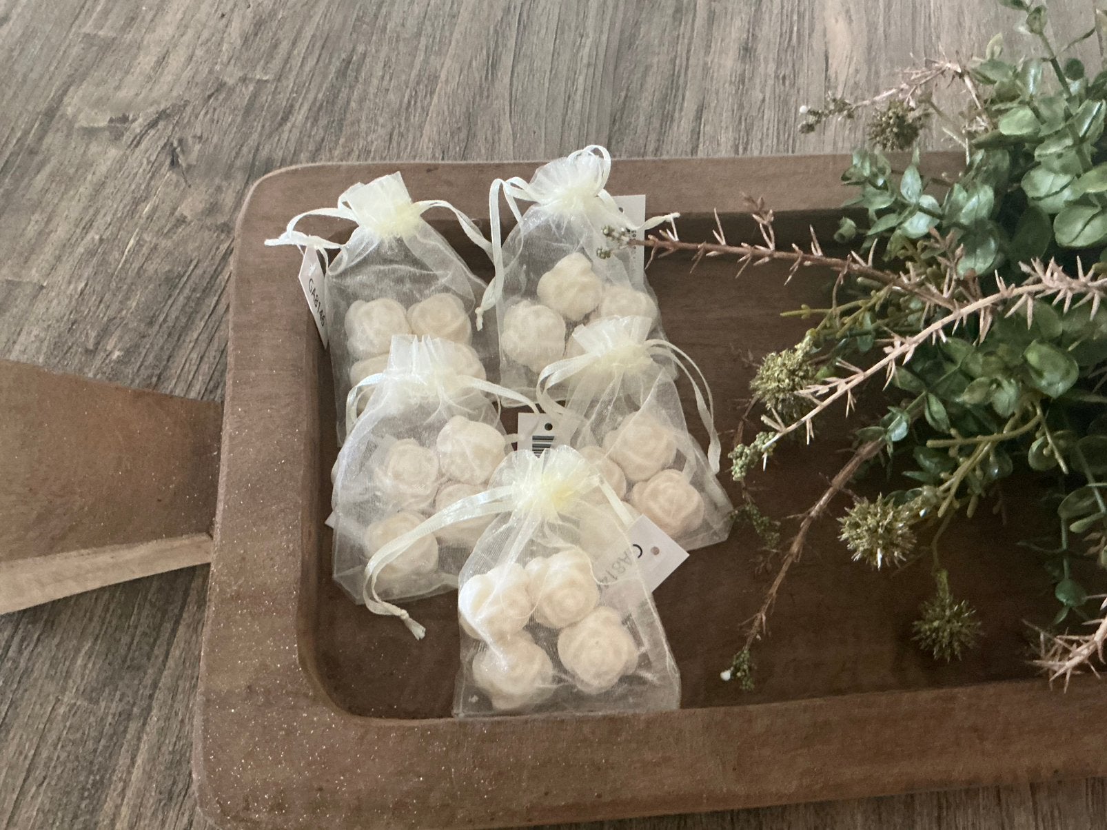 NIEUW 5 organza zakjes met in elk 4 geurblokjes roosjes, Ophalen of Verzenden, Nieuw