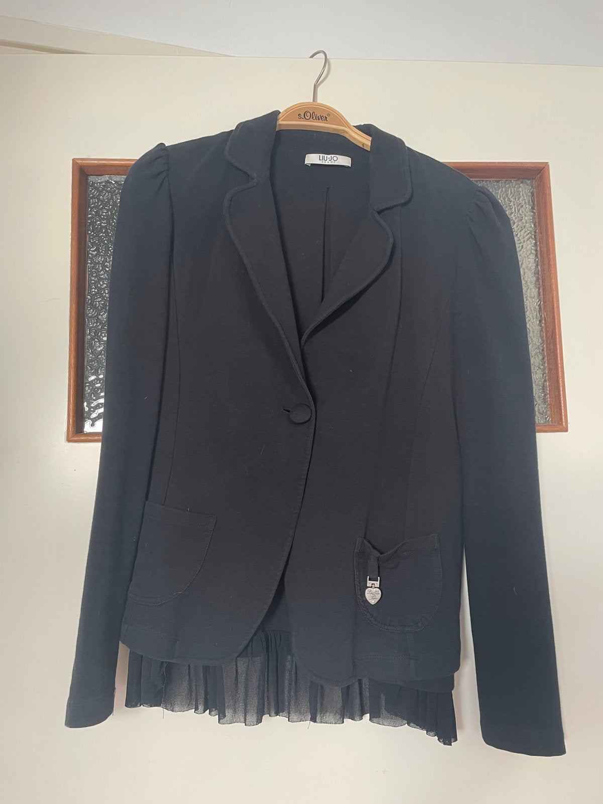 Liu Jo Zwart Jasje met Ruches - Maat M, Kleding | Dames, Maat 38/40 (M), Zwart, Ophalen of Verzenden, Zo goed als nieuw