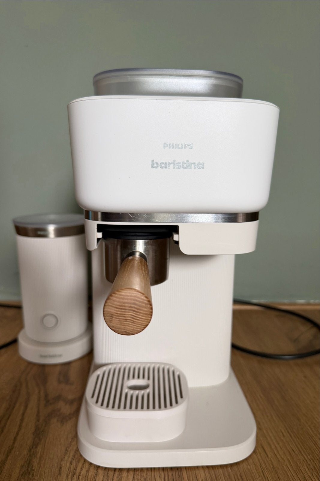 Philips Baristina Koffiezetapparaat met Melkopschuimer, Ophalen, Afneembaar waterreservoir, Koffiemachine, Koffiebonen
