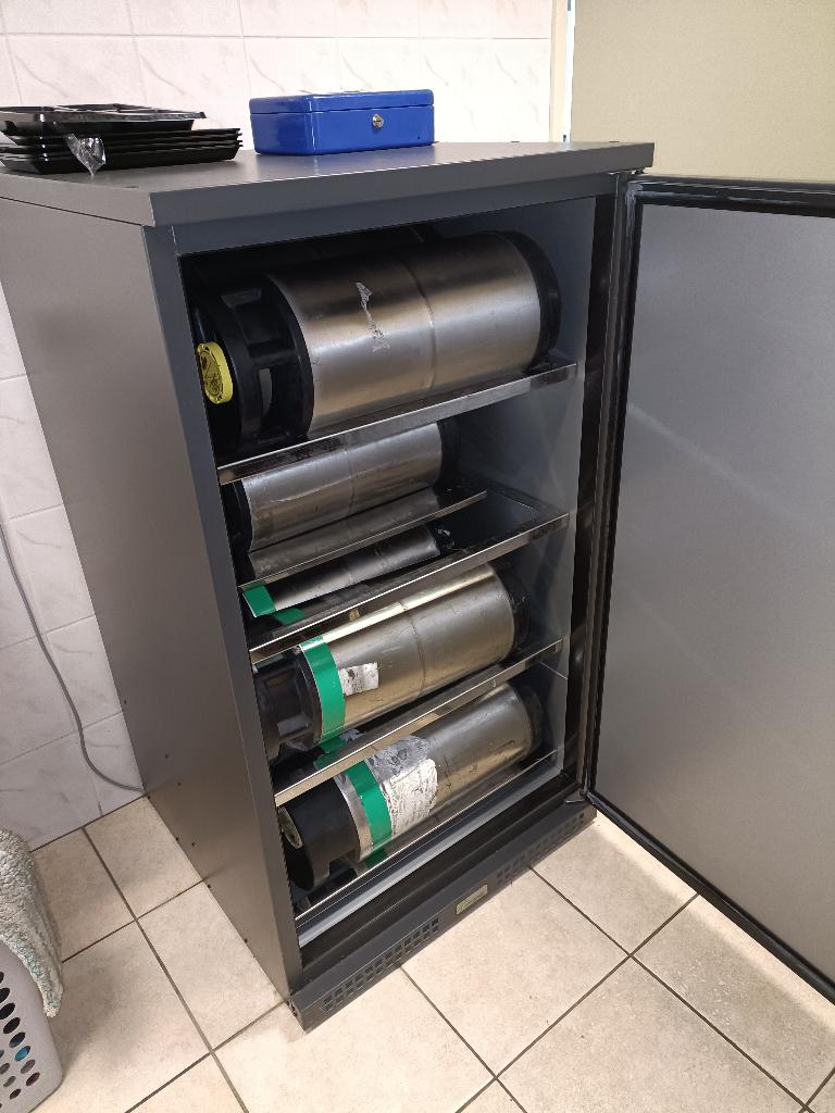 fustenkoeler te koop, Ophalen, 150 tot 200 liter, 60 cm of meer, 160 cm of meer