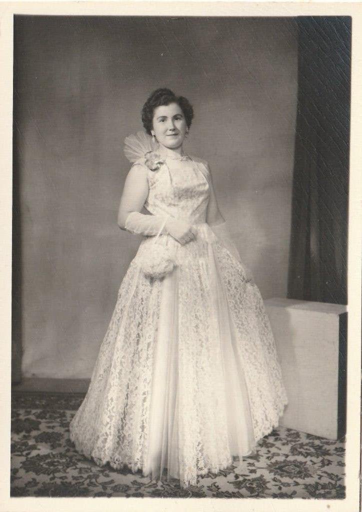 fotokaart  -  dame   12.50  op 17 ,50  cm, Verzenden, Voor 1940, Zo goed als nieuw, Overige onderwerpen
