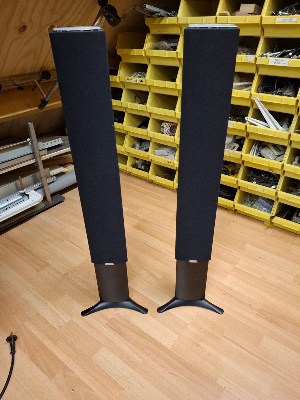 Slanke vloerstaande luidsprekers Jamo A407 - Set van 2, Ophalen, Vloerstaande luidspreker, Gebruikt, 120 tot 150 watt