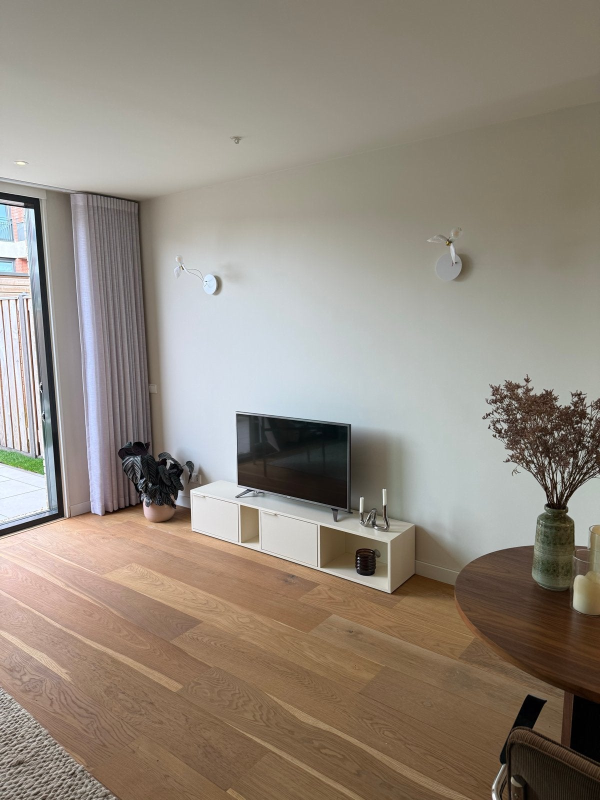 Stijlvol Tylko tv-meubel - Modern en functioneel, Ophalen, Overige materialen, 150 tot 200 cm, Zo goed als nieuw