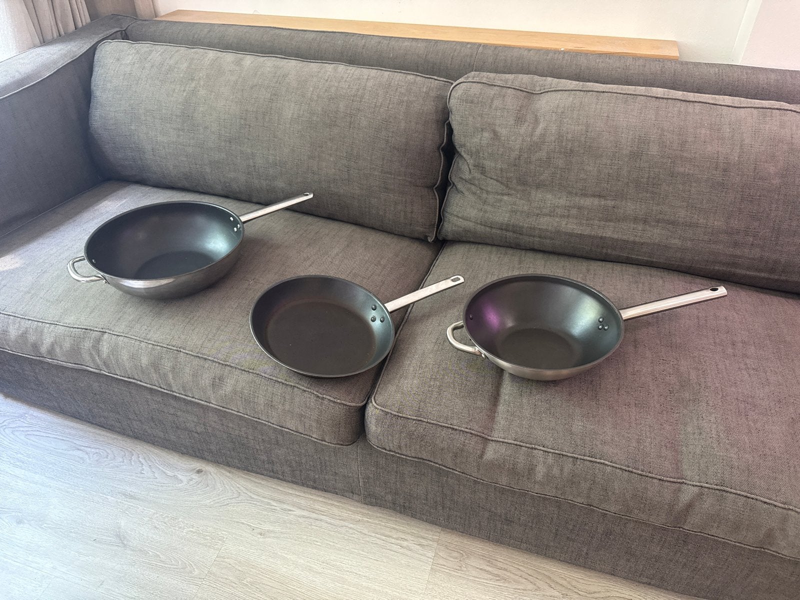 Pannenset: 2 Wokpannen en 1 Koekenpan, Ophalen, Gebruikt, Overige materialen, Pannenset