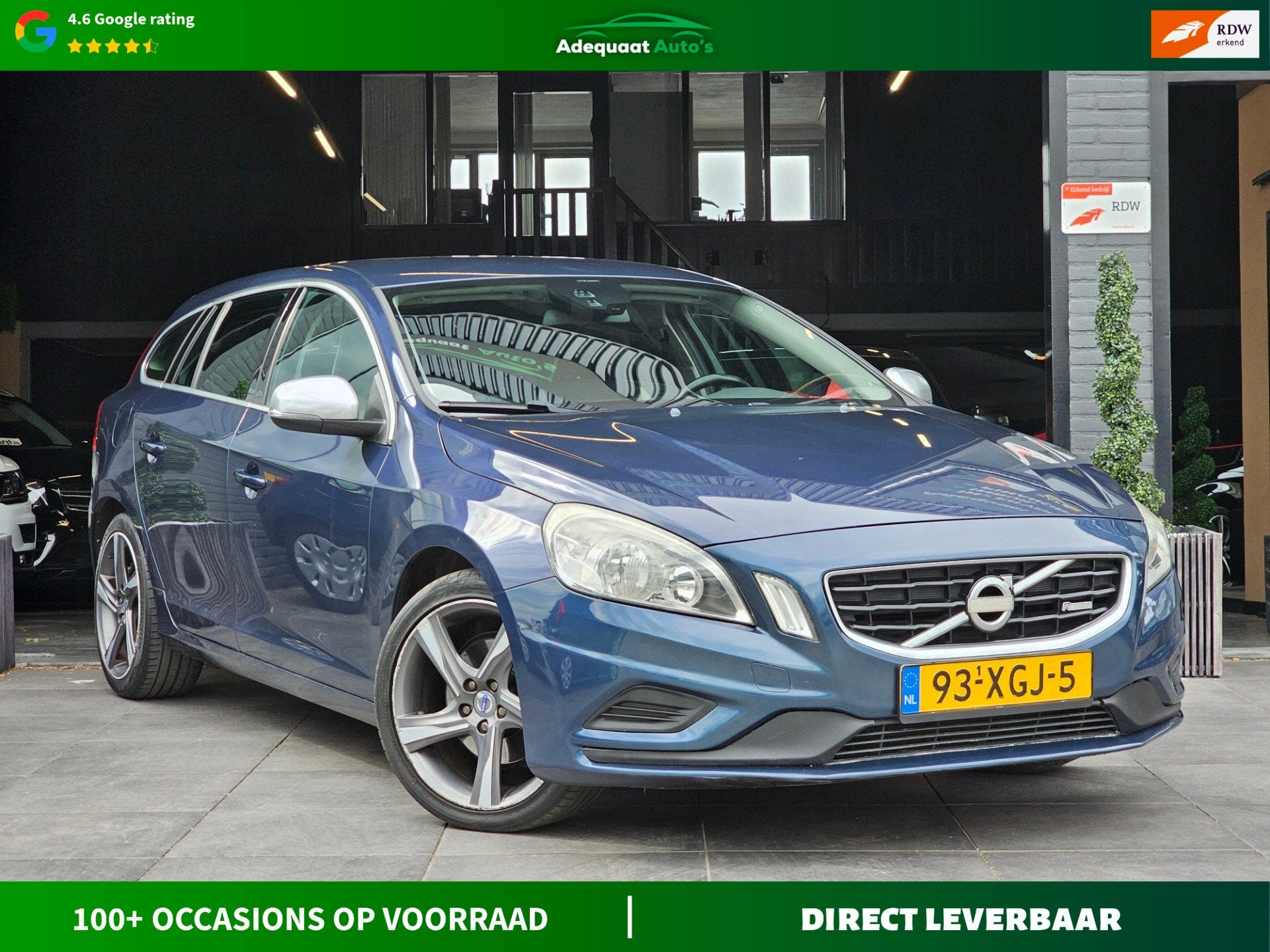 Volvo V60 1.6 T3 R-Design|2e eig|NAP|AUT|PDC|Trekhaak|Cruise, Auto's, Volvo, Gebruikt, 4 cilinders, Blauw, Leder en Stof