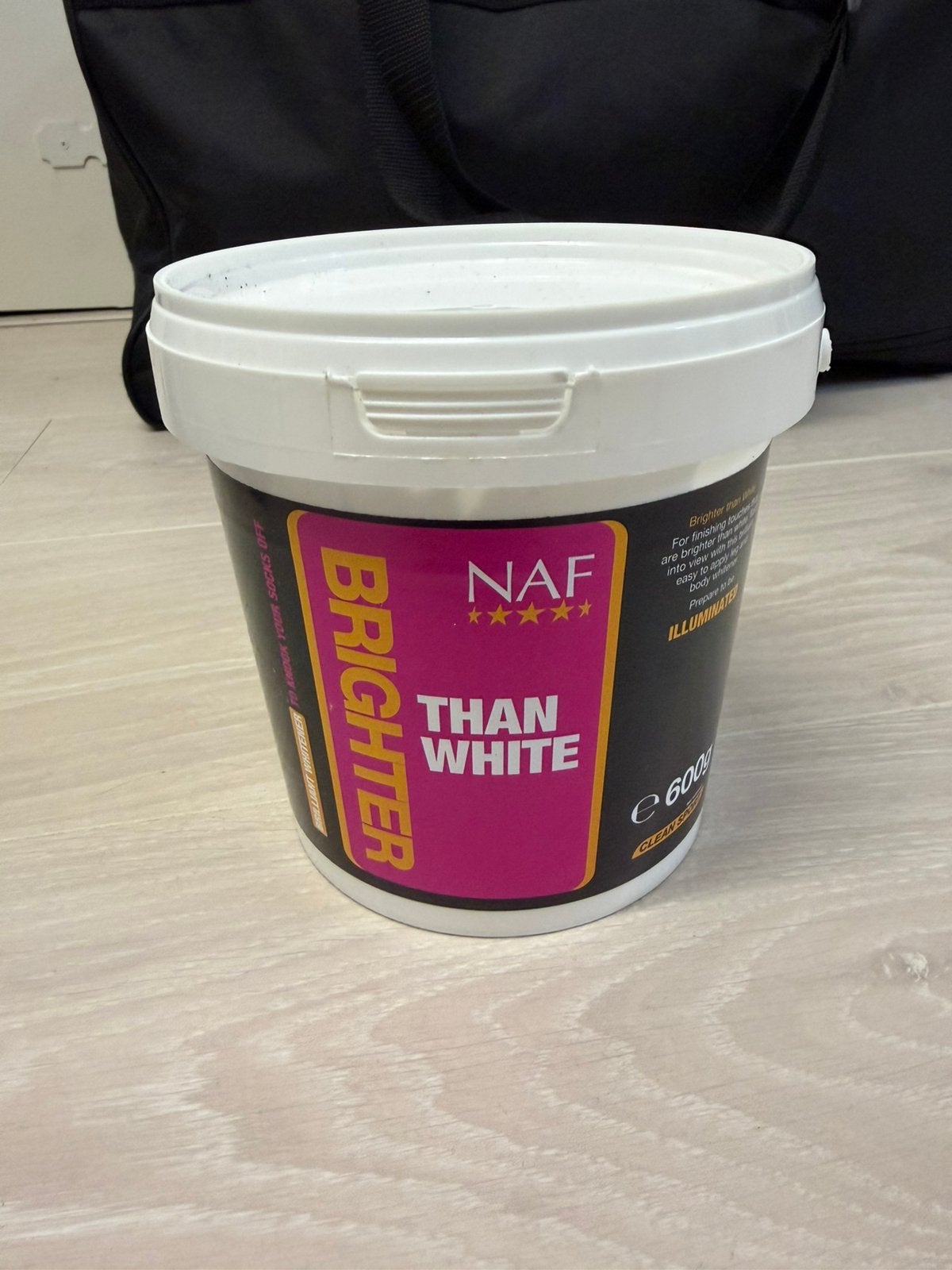 Naf than white, Dieren en Toebehoren, Ophalen of Verzenden, Nieuw