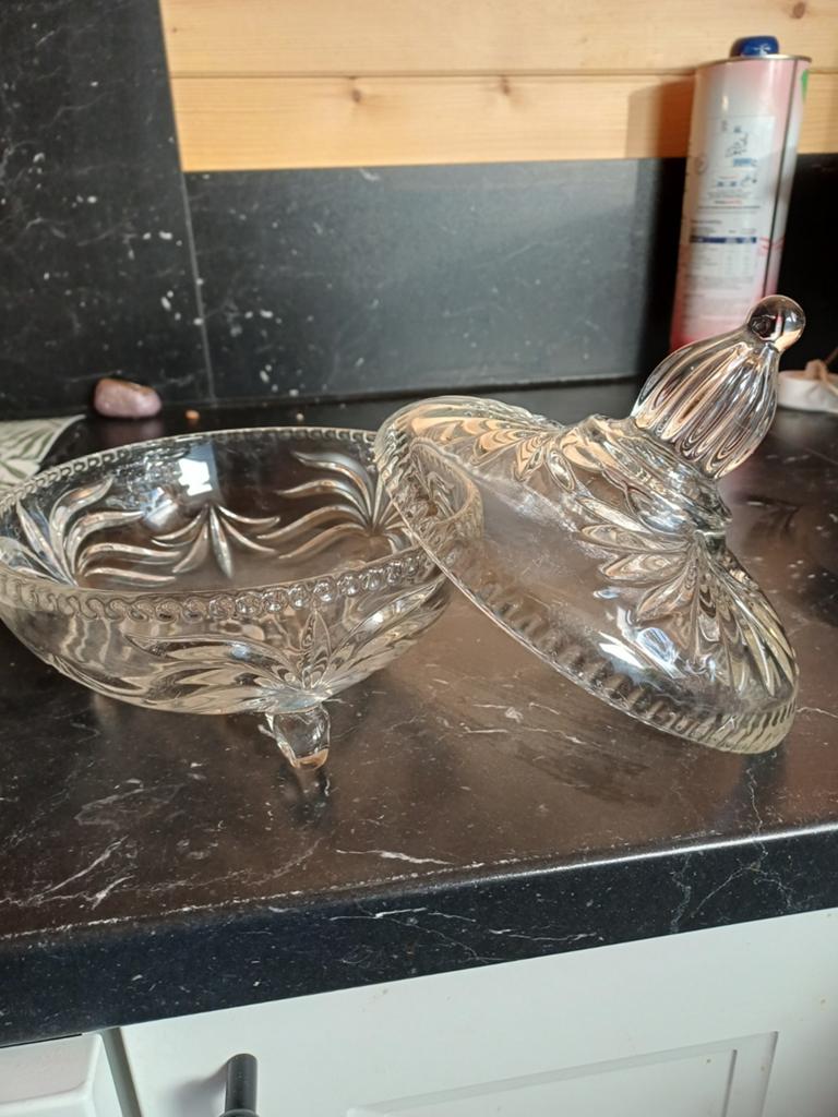 Mooie schaal, Huis en Inrichting, Ophalen of Verzenden, Overige stijlen, Glas, Schaal of Schalen