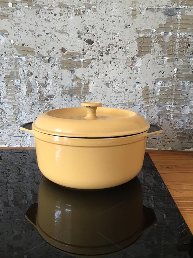Gietijzeren braadpan, pan, geel, 24cm, Ophalen, Zo goed als nieuw, Gietijzer, Koekenpan of Braadpan