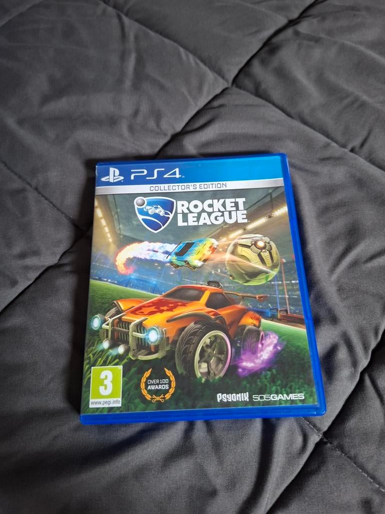 Rocket League Collector's Edition PS4 - Voetbal met auto's!, Ophalen, Virtual Reality, Zo goed als nieuw, Eén computer