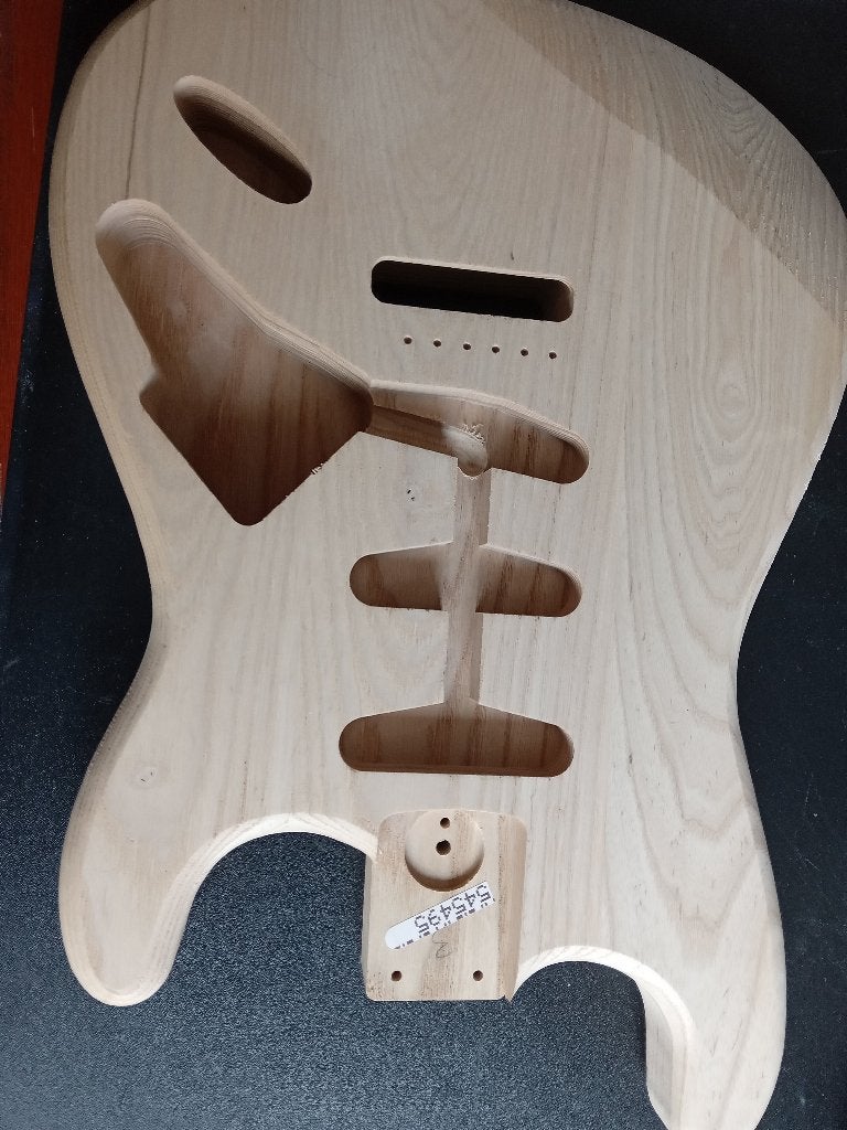 Nieuwe ash strat body voor 3 puntshals, Muziek en Instrumenten, Instrumenten | Onderdelen, Ophalen, Nieuw, Elektrische gitaar