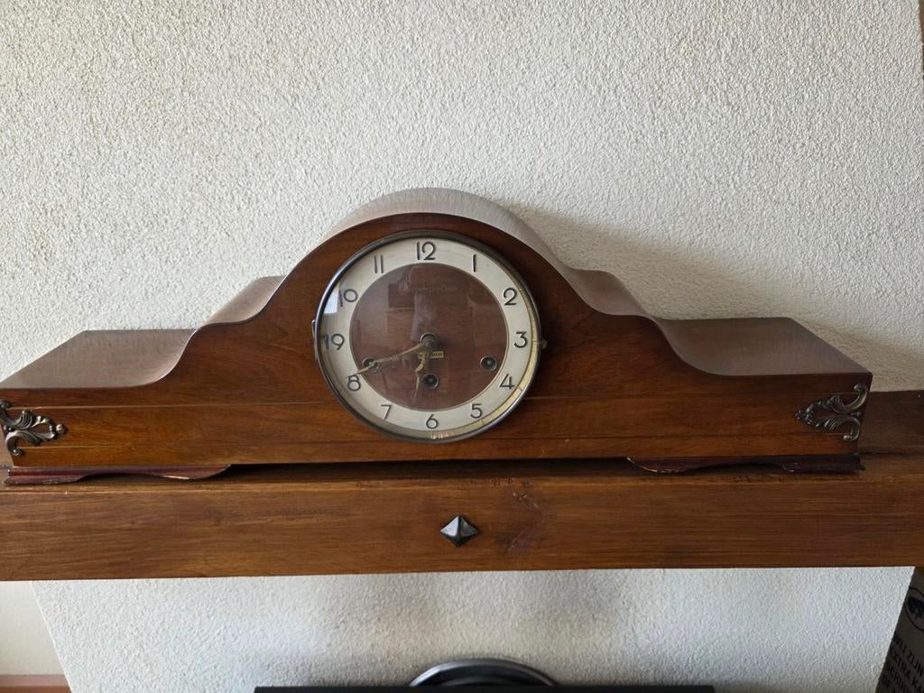 Antieke houten klokken, 3 wandklokken en 1 staande klok, Antiek en Kunst, Ophalen of Verzenden