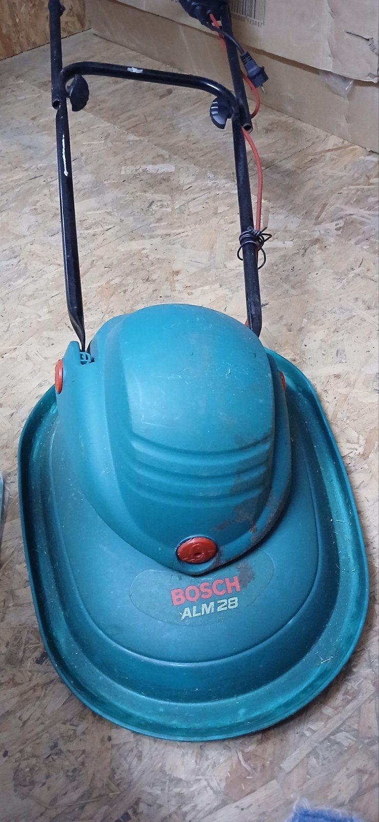 Bosch ALM 28 Elektrische Zweefmaaier - 1000W, Ophalen, Gebruikt, Elektrische grasmaaier, Minder dan 30 cm