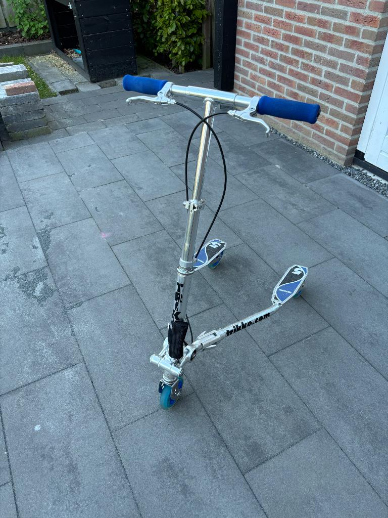 Trikke 5 carving scooter, luxe soort step, Fietsen en Brommers, Ophalen, Gebruikt