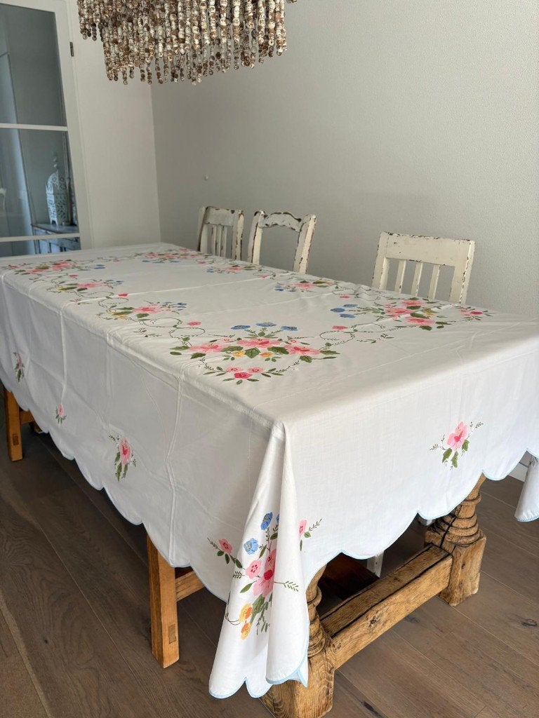 Antiek Spaans tafelkleed – handgeborduurd katoen met bloemen, Ophalen of Verzenden