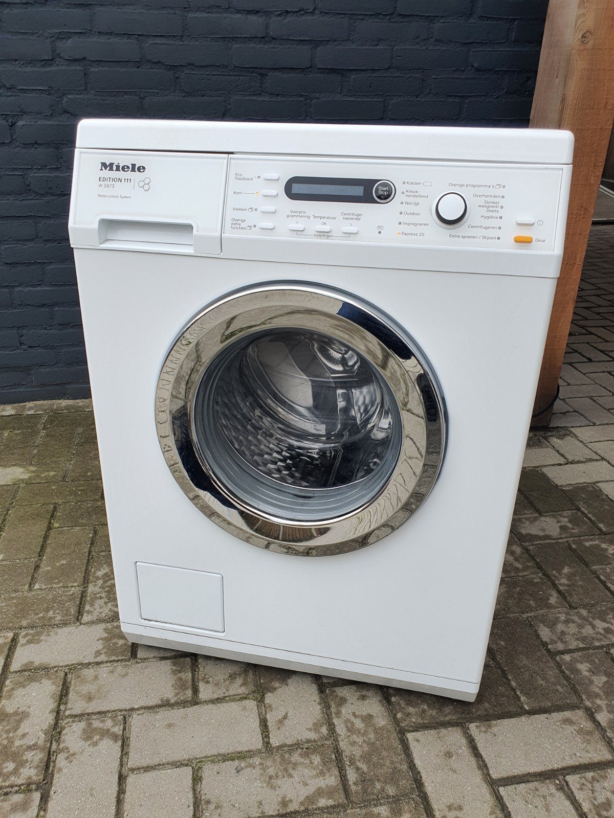 Miele SoftCare 111-Edition 8kg 1600 toeren wasmachine A++, Ophalen, Minder dan 85 cm, 8 tot 10 kg, Voorlader