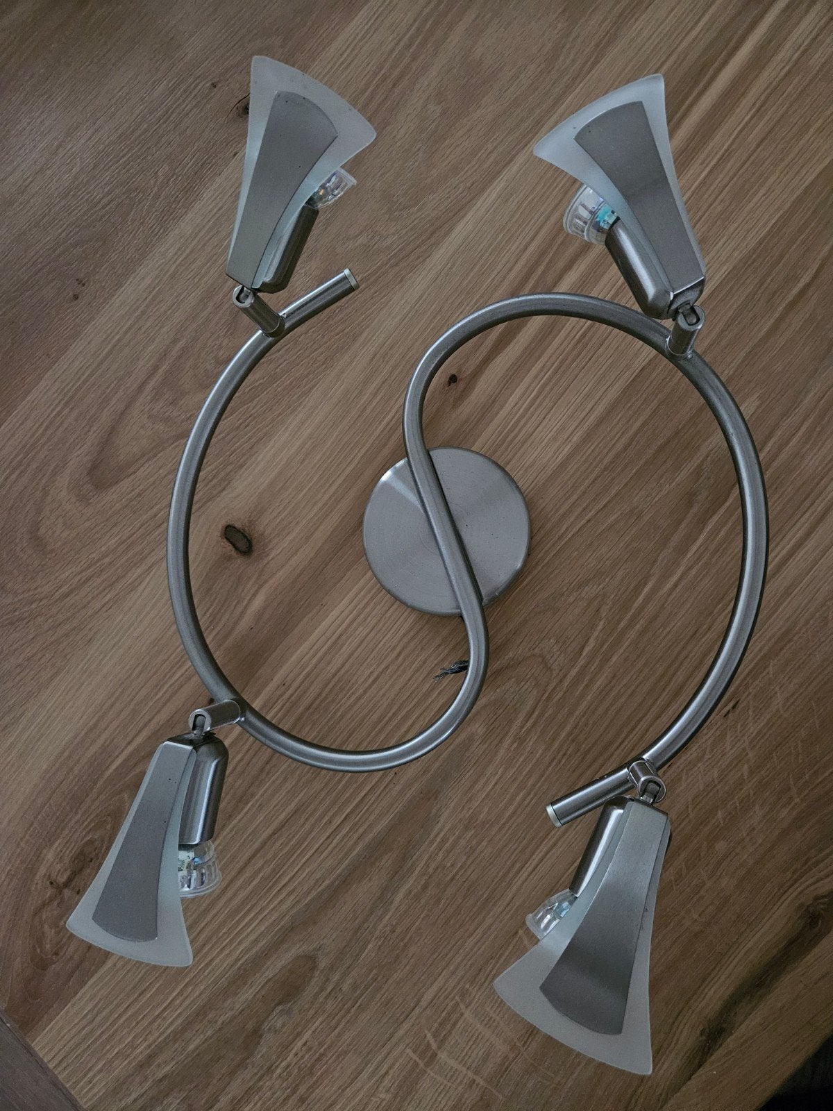 Zilveren plafondlamp met verstelbare spots en melkglas, Huis en Inrichting, Ophalen, Zilver, Verstelbaar, Zo goed als nieuw